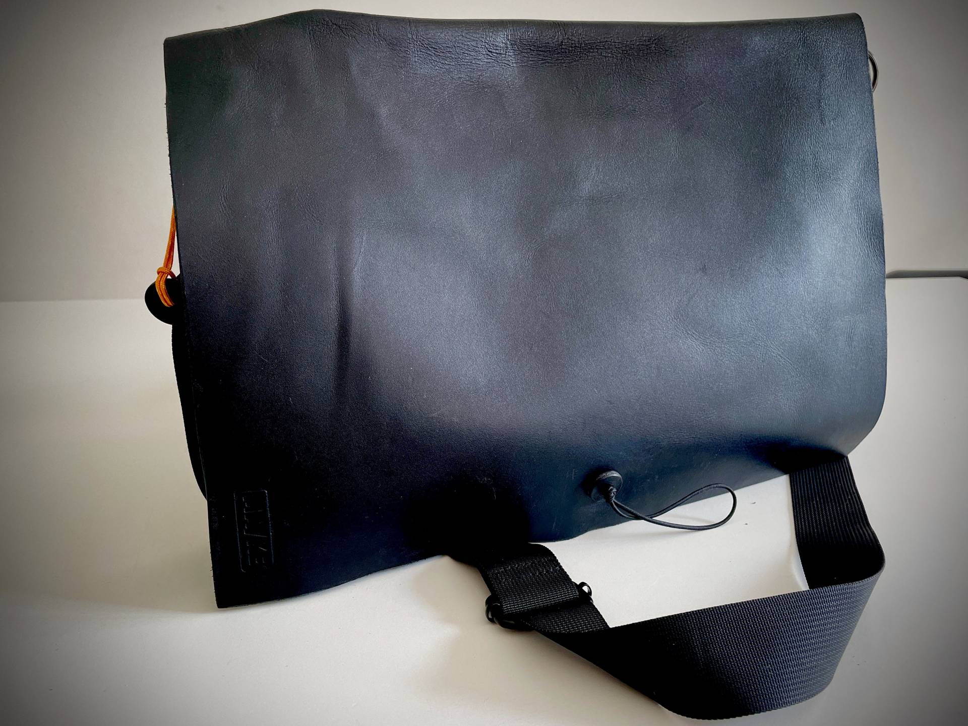 Black Bag - Japan Style Edition Black Bag - Japan Style Edition von lederMAKE