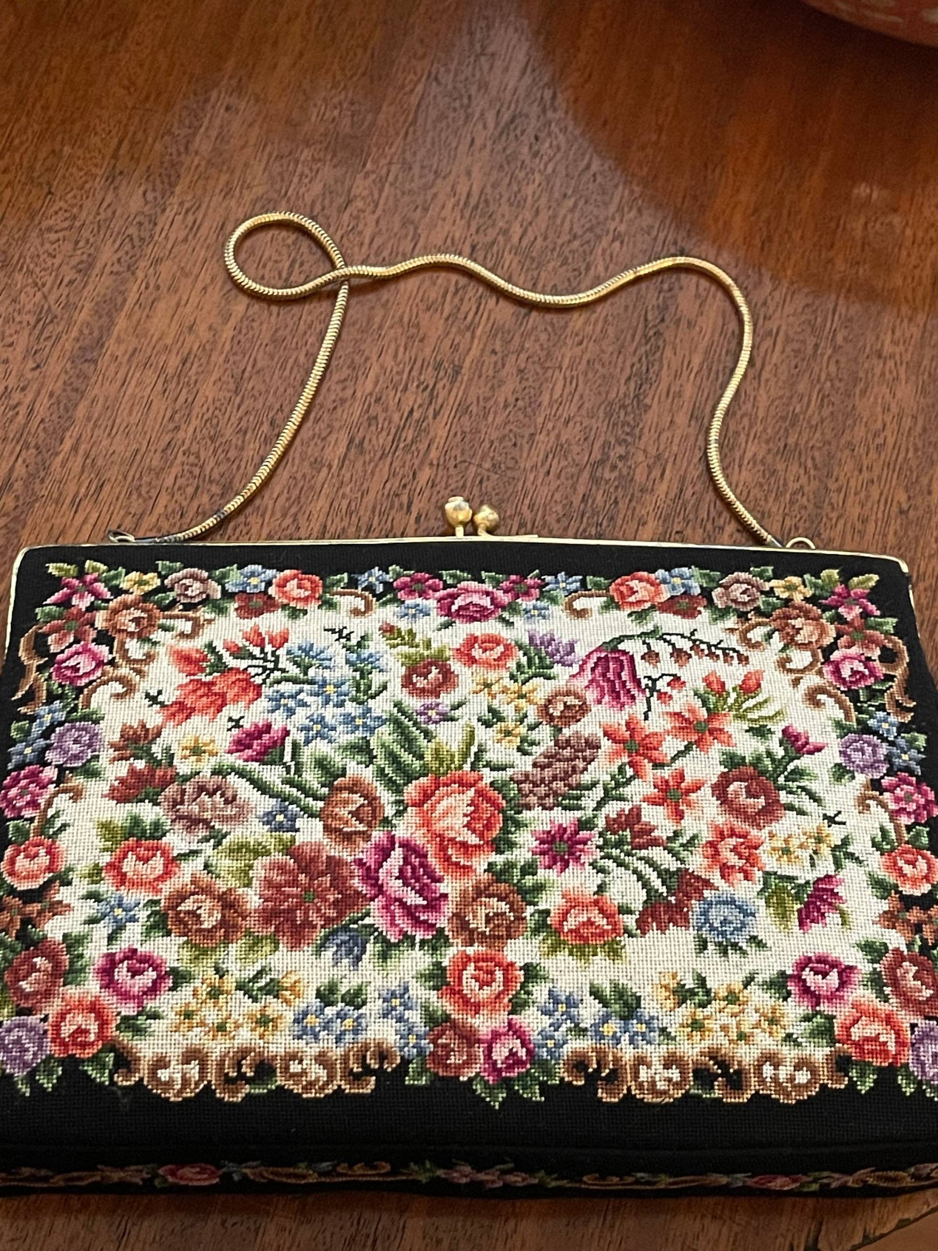 Original Vintage Petit Point Tapestry Handbag von leenekin