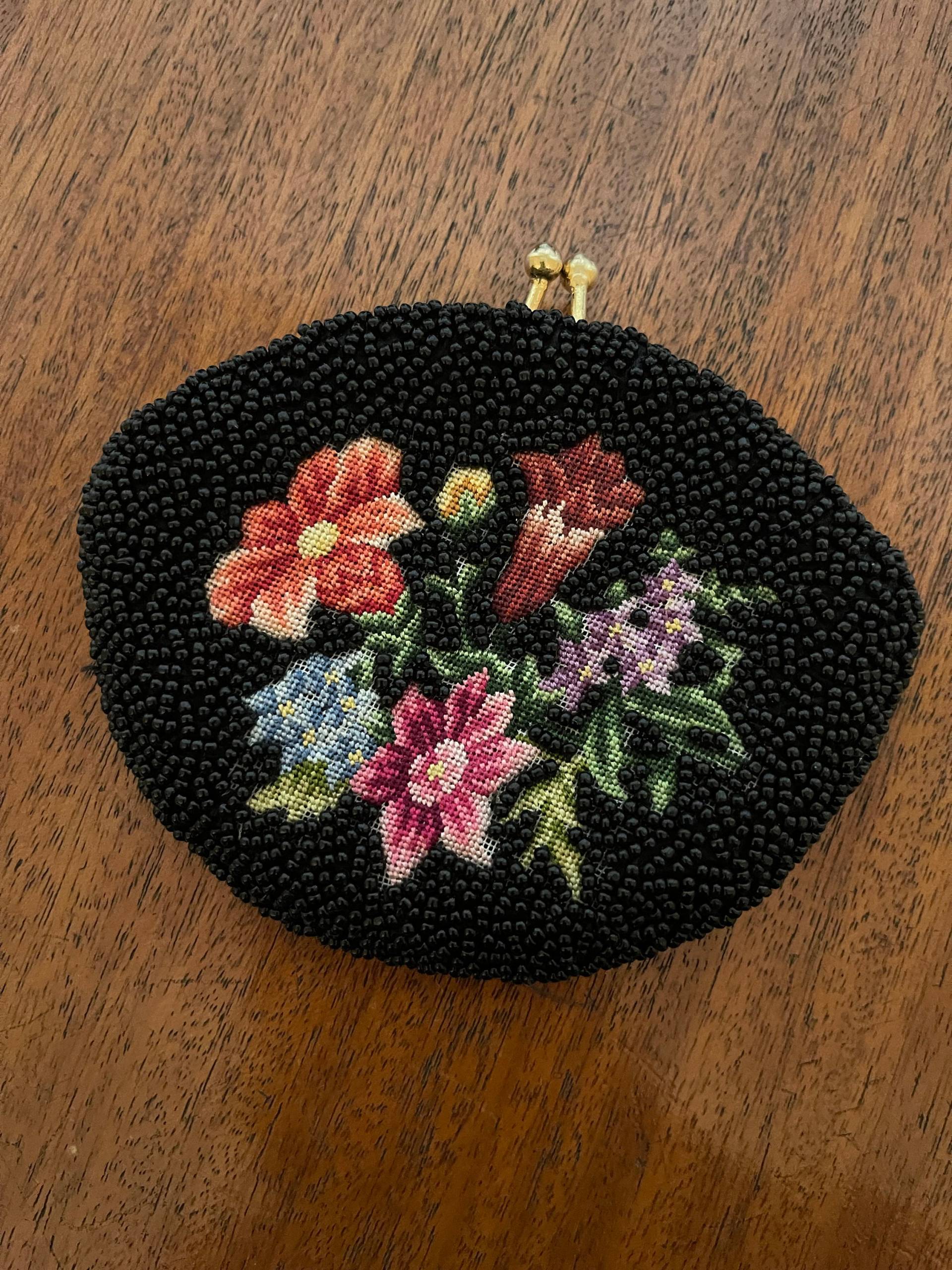 Vintage Coin Purse von leenekin