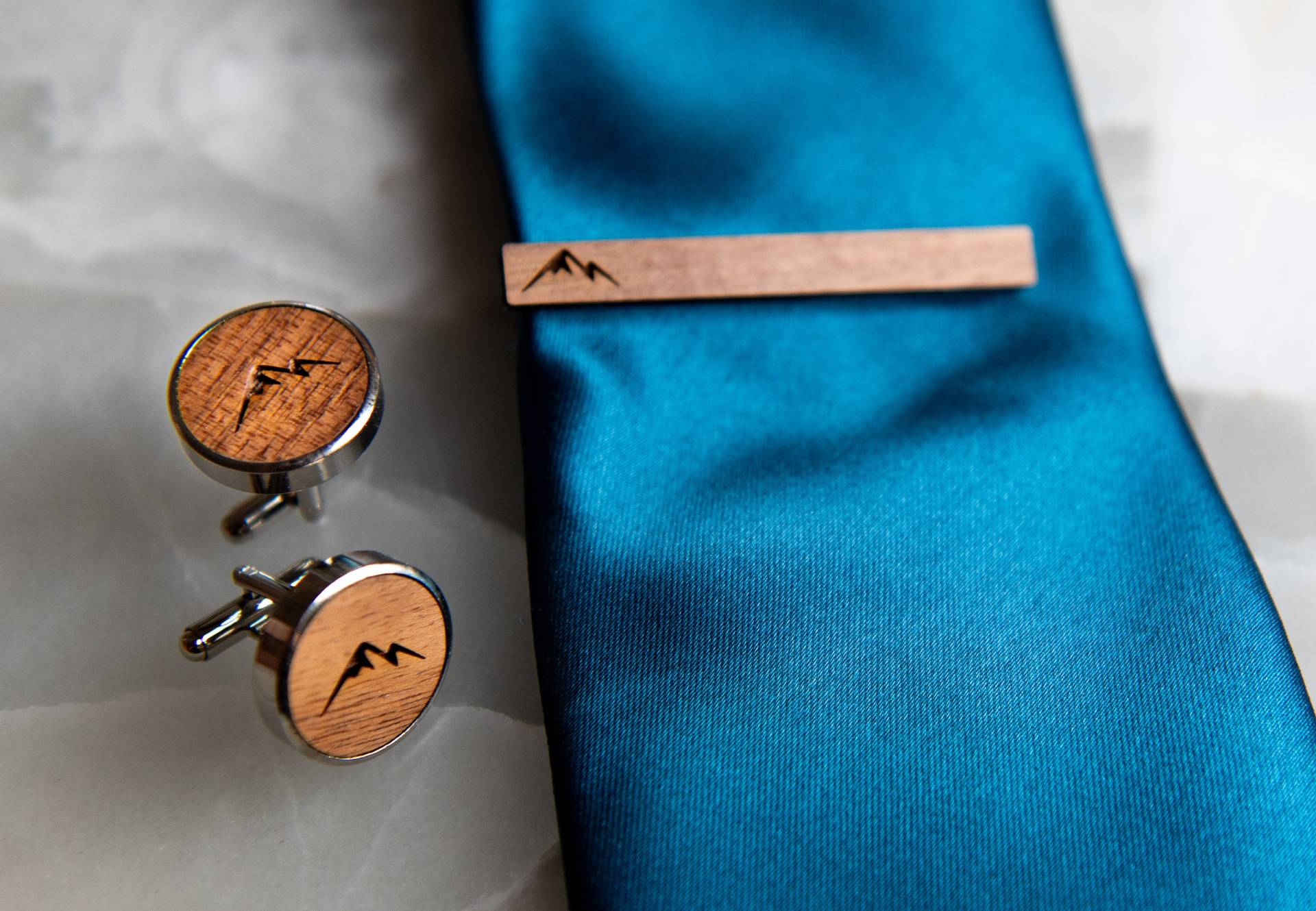 Personalisierte Hochzeit Manschettenknöpfe Und Krawattenklammer Geschenk Box Set, Groomsmen Set von leftcoastweddings