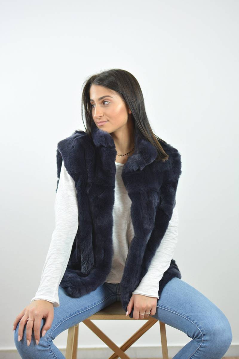 Frauen Pelzweste Aus Blue Rex Kaninchen Pelz Mit Schwarzem Innenfutter. Handgemachte Ärmellose Jacke, Ein Tolles Geschenk Für Sie Frauen Pelzweste Aus Blue Rex Kaninchen Pelz Mit Schwarzem Innenfutter. Handgemachte Ärmellose Jacke, Ein Tolles Geschenk Für Sie von lefushop