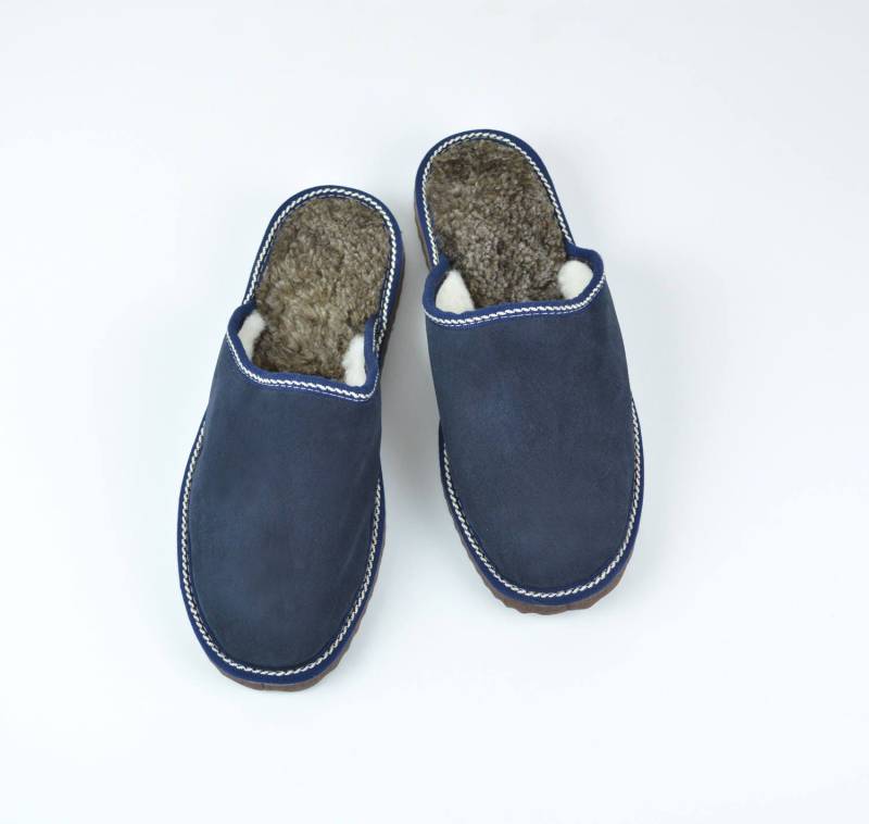 Lederschuhe Für Männer Aus Blauem Leder Oben Und Weißem Fell Innen Zusätzliche Wärme, Komplett Handgefertigt. Ein Tolles Geschenk Ihn Oder Papa von lefushop