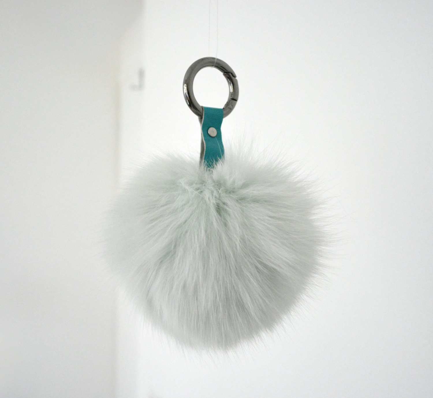 Pom Schlüsselanhänger Mit Echtem Fuchspelz. Wirklich Weiche Ciel Pom, Die Auch Als Geldbörse Charme Verwendet Werden Kann, Ein Tolles Geschenk von lefushop