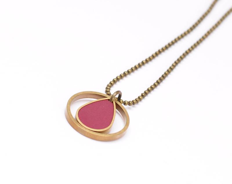 Kette Rund Mit Tropfen Bordeaux Kette Rund Mit Tropfen Bordeaux von lefuxs