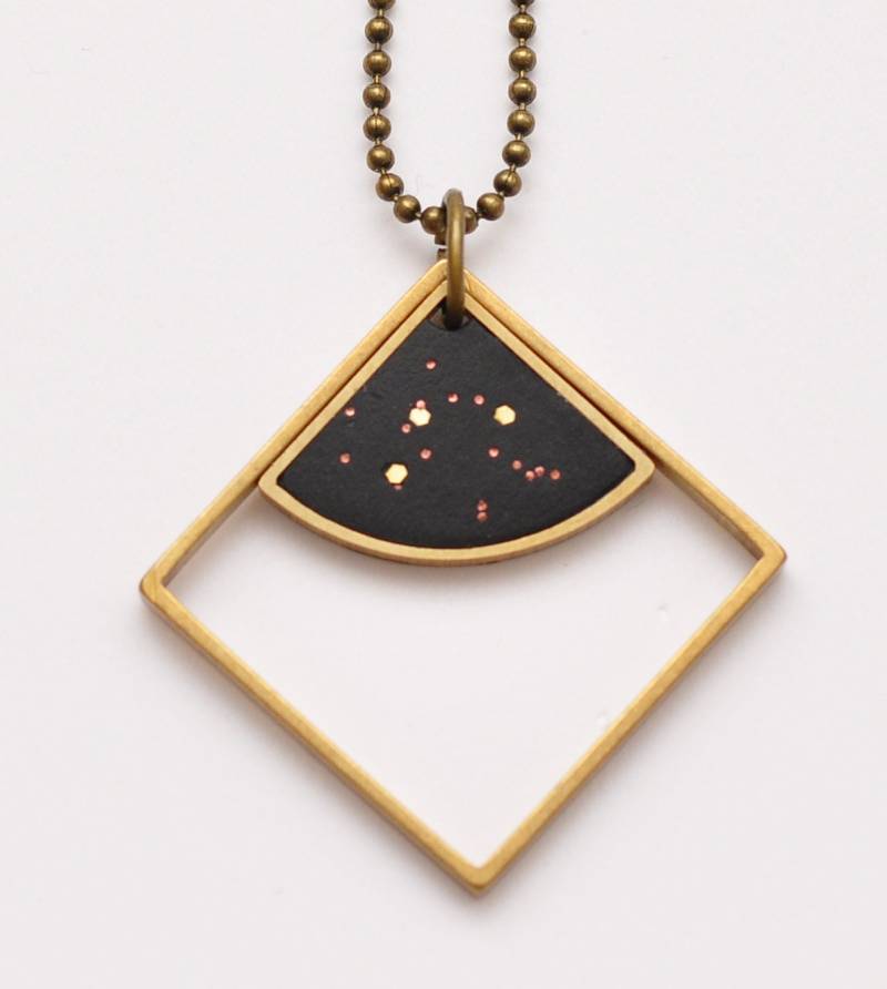 Kette Viertelkreis Im Quadrat Schwarz Mit Punkten Kette Viertelkreis Im Quadrat Schwarz Mit Punkten von lefuxs