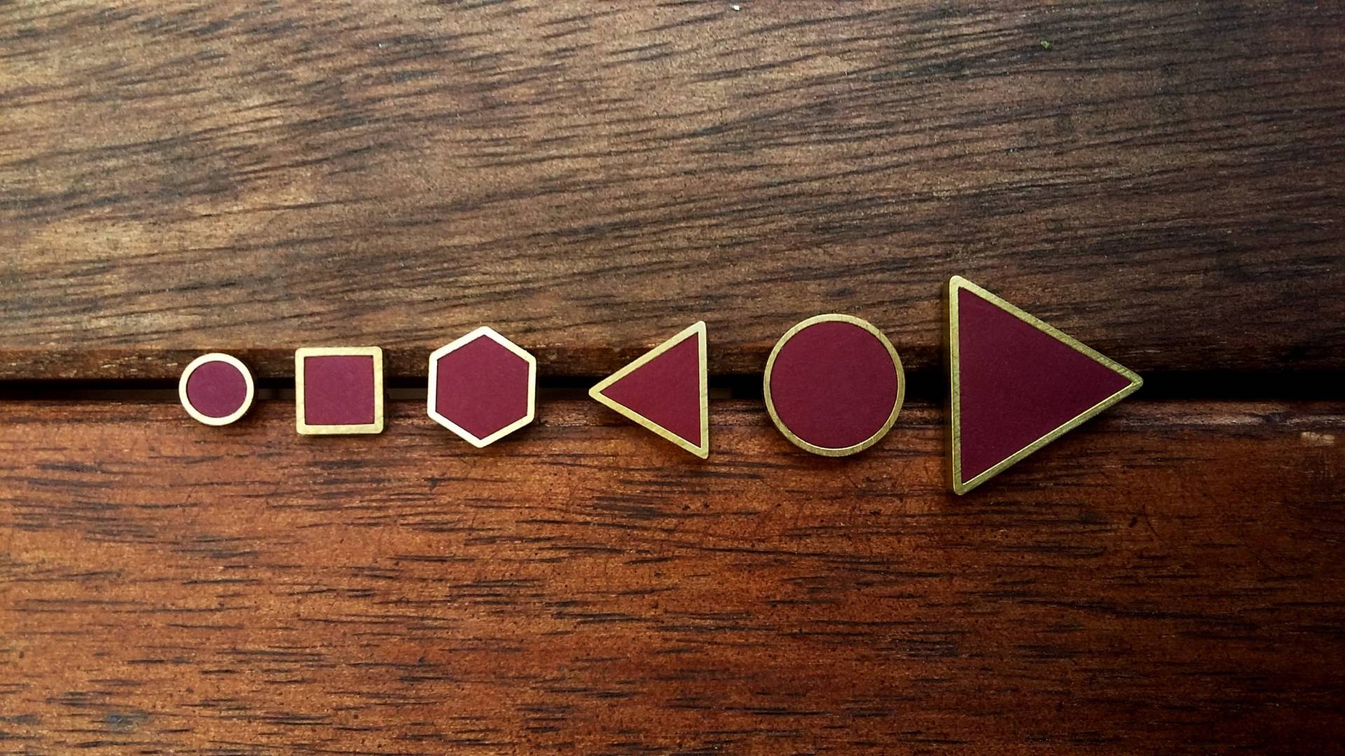 Ohrstecker Bordeaux Rot // Rund Kreis Quadrat Wabe Dreieck Ohrstecker Bordeaux Rot // Rund Kreis Quadrat Wabe Dreieck von lefuxs
