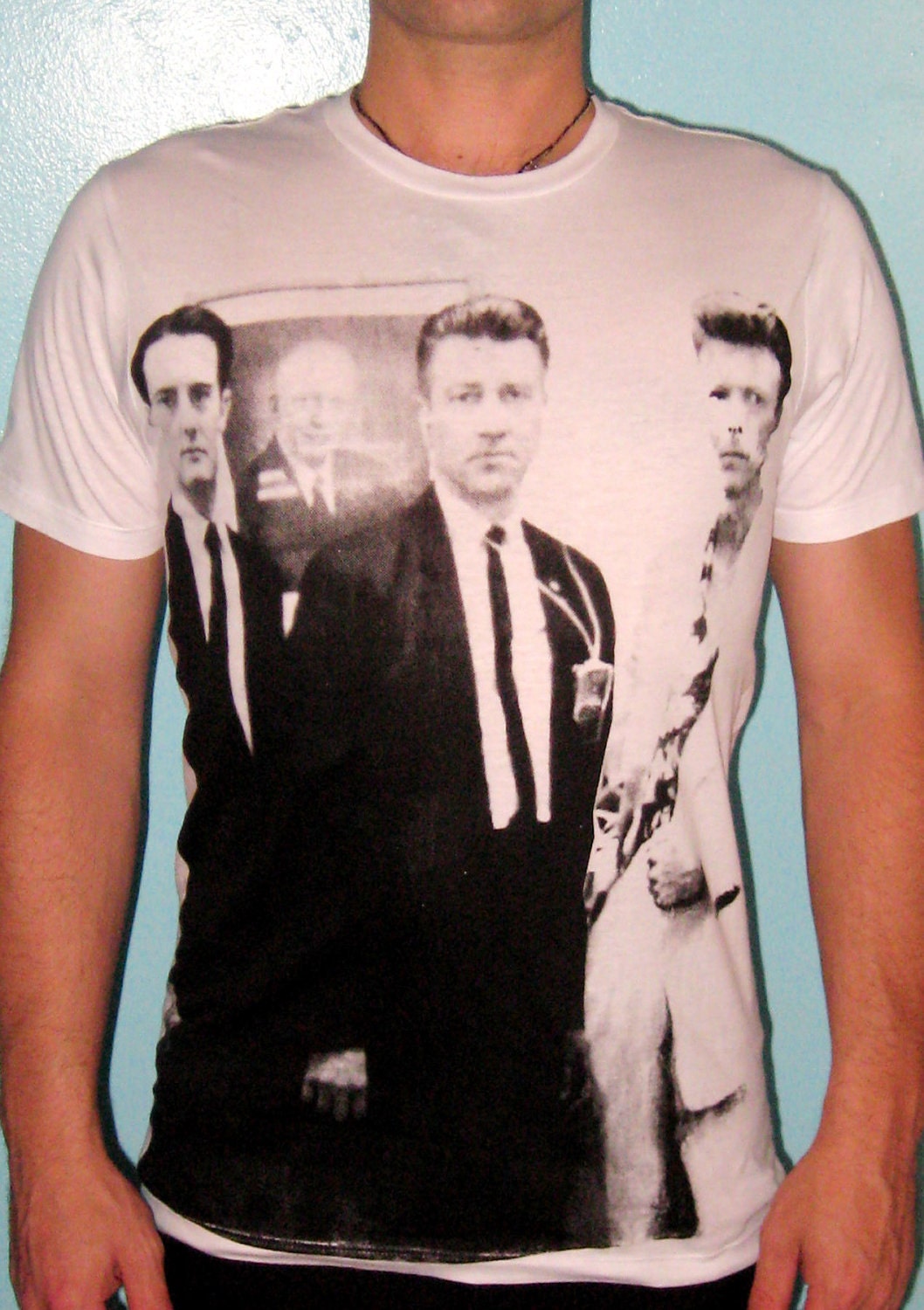 Twin Peaks Fbi Geheimagenten - David Lynch & Bowie T-Shirt Twin Peaks Fbi Geheimagenten - David Lynch & Bowie T-Shirt von legendsprints