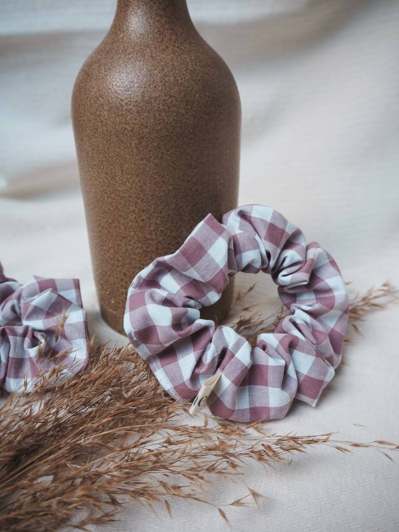 Scrunchie Kariert | Baumwoll Sommer Haarband Zopfgummi Lila von lenelaShop