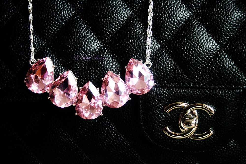 Kelly Oktober Geburtsstein Rose Halskette von lepetitebonbon