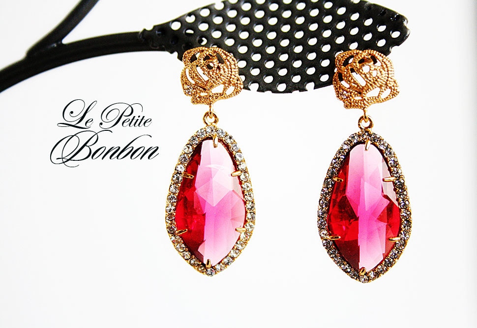 Leah Juli Geburtsstein Ohrringe in Rubin von lepetitebonbon