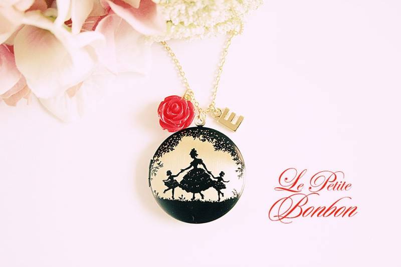 Mutter Und Töchter Tanzen Familie Mit Ersten Bildern Locket Halskette von lepetitebonbon