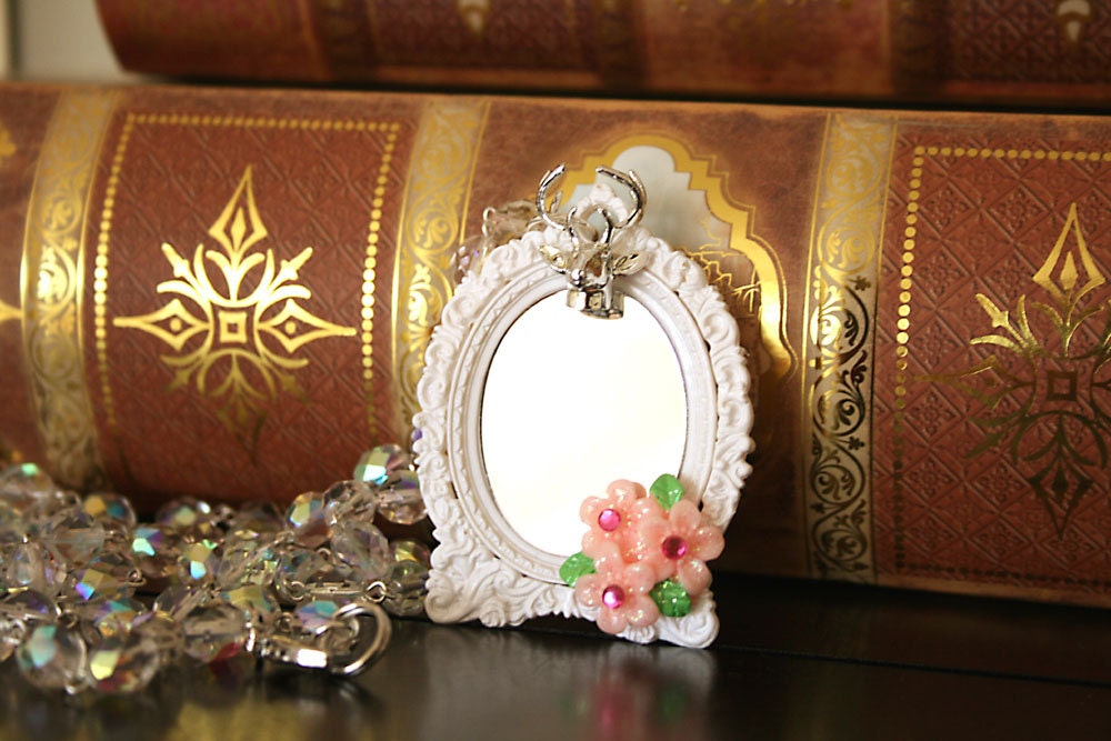 Renaissance Barock Spiegel Weiß Halskette von lepetitebonbon