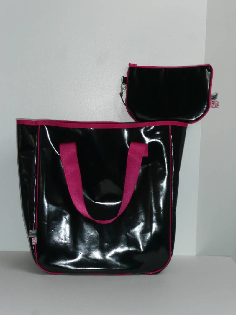 Große Trendige, Glänzende Einkaufstasche in Schwarz Und Fuchsia Passendes Federmäppchen Große Trendige, Glänzende Einkaufstasche in Schwarz Und Fuchsia Passendes Federmäppchen von les3bobines
