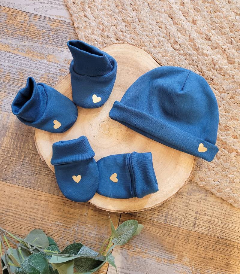 Anpassbares Geburtsset Für Babys - Motiv Ente in Grün Und Kleines Goldenes Herz von lesbobinettes83