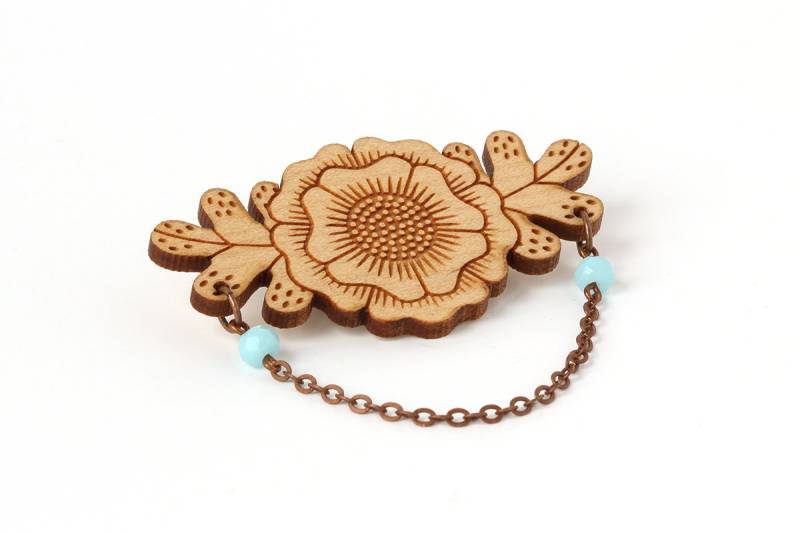 Anstecknadel Aus Holz Mit Facettierten Glasperlen Und Kette - Schmuck Für Männer Frauen von lesfollesmarquises