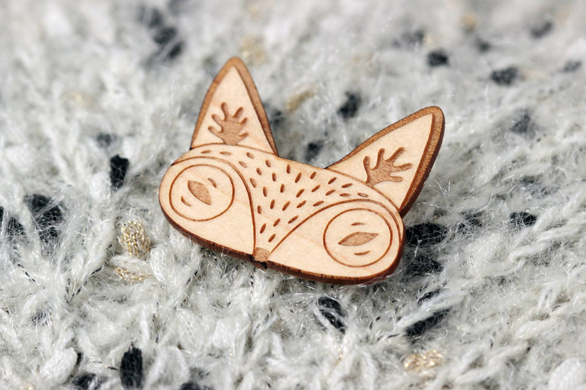 Broche Renard En Bois D'éréable Découpé Au Laser - Pins Waldtiere Cadeau Parfait Für Kollektion von lesfollesmarquises