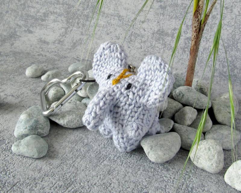 Anhänger Elefant, Blass Lila Dickhäuter Mit Kopfschmuck, Tier Miniatur Taschenanhänger Karabiner Oder Schlüsselring, Mini Elefant Puppe Anhänger Elefant, Blass Lila Dickhäuter Mit Kopfschmuck, Tier Miniatur Taschenanhänger Karabiner Oder Schlüsselring, Mini Elefant Puppe von lesfrotteurs