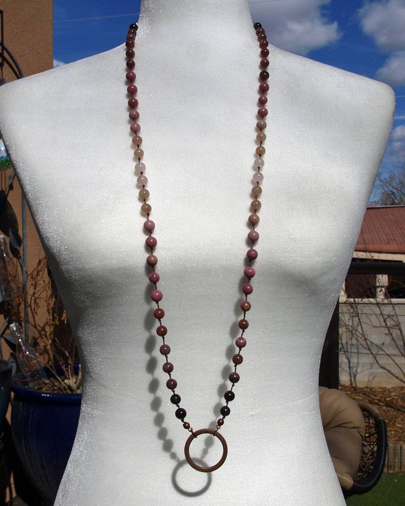 steine Rosa Abgestufte Töne - Modell 243 Lanyard Ausweishalter Halskette von leslieslanyards