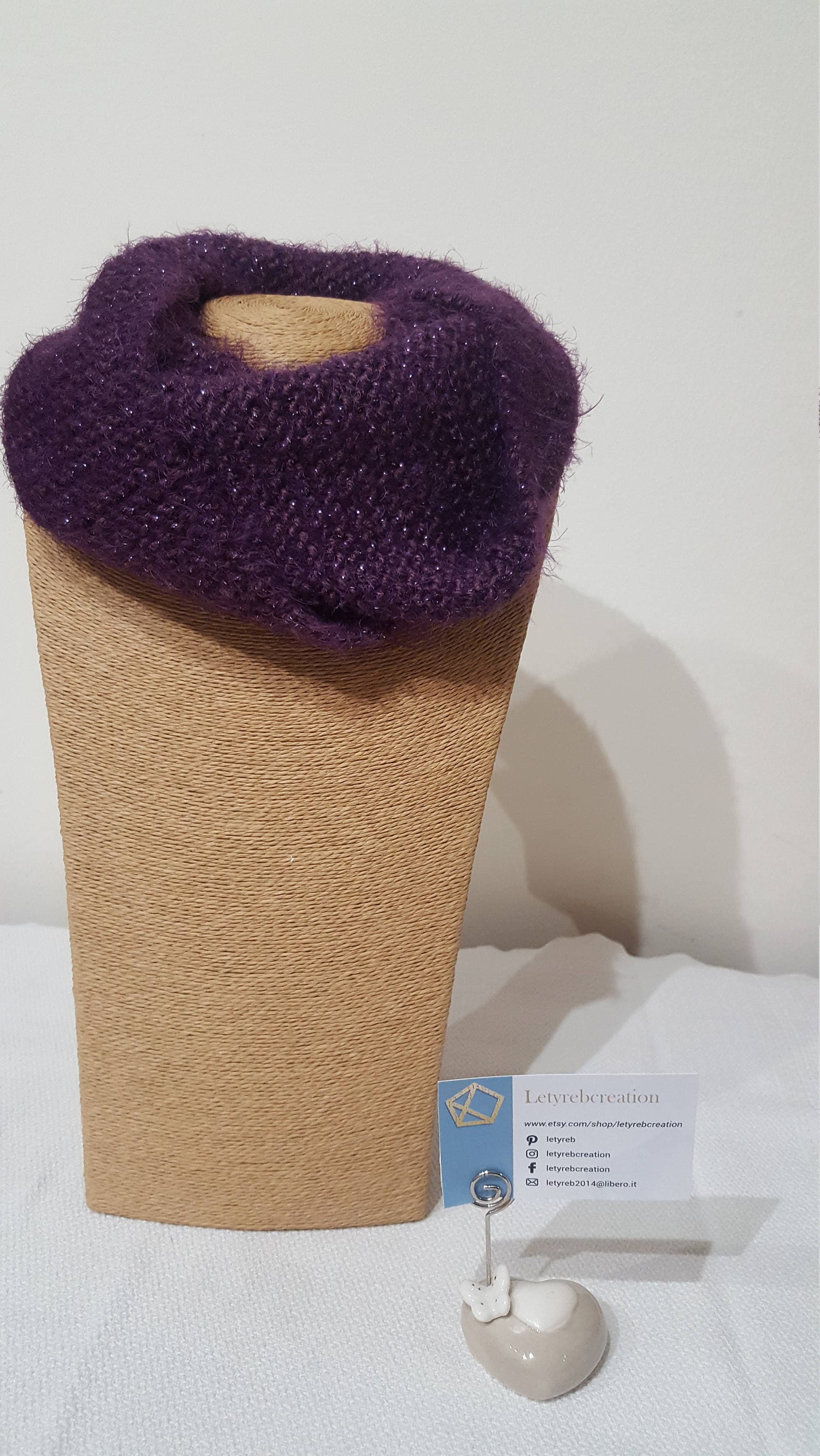 Geschenkidee. Handgefertigter Schal, Lila Wollhalswärmer Mit Lurex, Winterwollschal, Halswärmer Geschenkidee. Handgefertigter Schal, Lila Wollhalswärmer Mit Lurex, Winterwollschal, Halswärmer von letyrebcreation