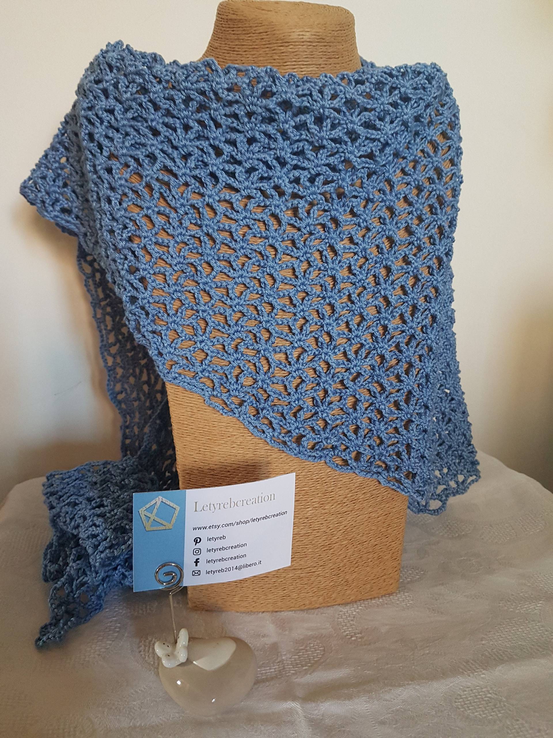 Geschenkidee. Handgemachtes Tuch, Shrug, Handgemachter Schal, Dreieckstuch, Baktus, Hellblaues Baumwollfischu Geschenkidee. Handgemachtes Tuch, Shrug, Handgemachter Schal, Dreieckstuch, Baktus, Hellblaues Baumwollfischu von letyrebcreation