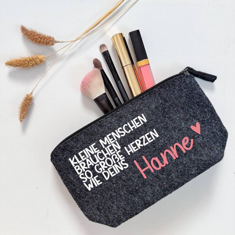 Erzieherin Geschenk, Lehrerin Tasche, Filz, Personalisierte Schminktasche Mit Name, Kita Geschenk Erzieherin Geschenk, Lehrerin Tasche, Filz, Personalisierte Schminktasche Mit Name, Kita Geschenk von liebelandia