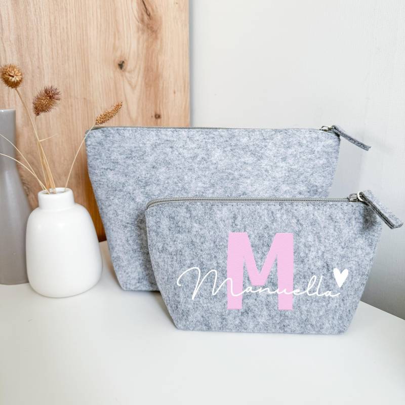 Filz Kosmetiktasche Mit Initial Und Name, Schminktasche Personalisierter Kosmetikbeutel, Geschenk von liebelandia