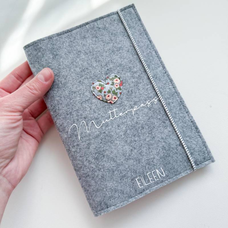 Personalisierte Mutterpasshülle Aus Filz, Mutterpass von liebelandia