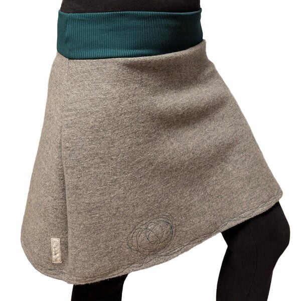Rock Wollrock kurz Wollwalk bio Unikat mit Stickerei liebewicht von liebewicht