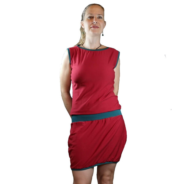 liebewicht Bio Jersey Shirtkleid mit U-Boot Auschnitt rot/grün oder rot/schwarz von liebewicht