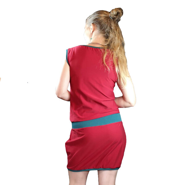 liebewicht Bio Jersey Shirtkleid mit U-Boot Auschnitt rot/grün oder rot/schwarz von liebewicht