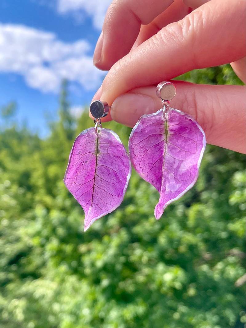 Echte Blüten Ohrringe - Echte Bougainvillea-Blüten in Epoxidharz Blumenschmuck Blütenschmuck Hochzeit Boho Naturschmuck von liebsterschmuck