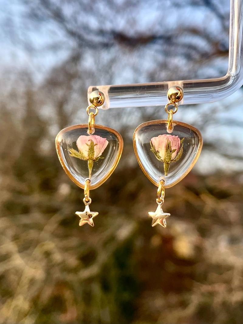 Echte Blüten Ohrringe - Echte Hortensien-Blüten in Epoxidharz Blumenschmuck -Blütenschmuck Boho Hochzeitsschmuck Naturschmuck von liebsterschmuck