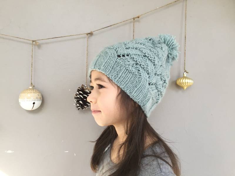 Bio Wolle Pompom Mütze Für Kinder - Handgestrickte Mintgrün Mädchen Wollmütze Versandfertig von lienra