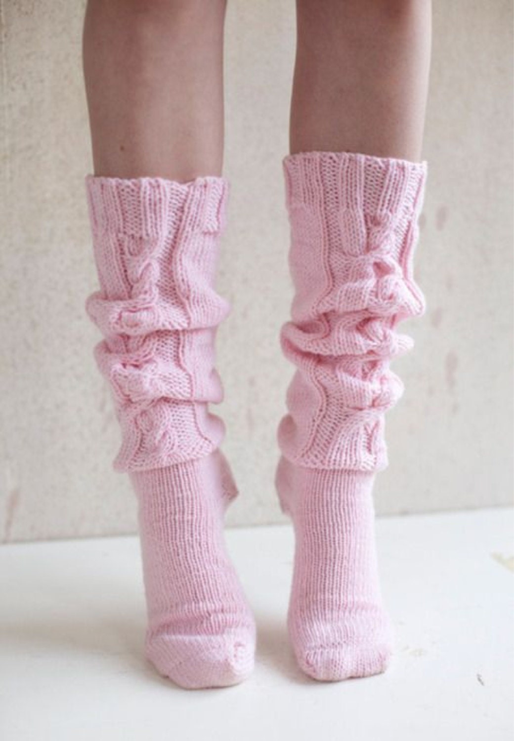 Kuschelige Socken Aus Merinowolle Mit Zopfmuster Kuschelige Socken Aus Merinowolle Mit Zopfmuster von lightbutterfly