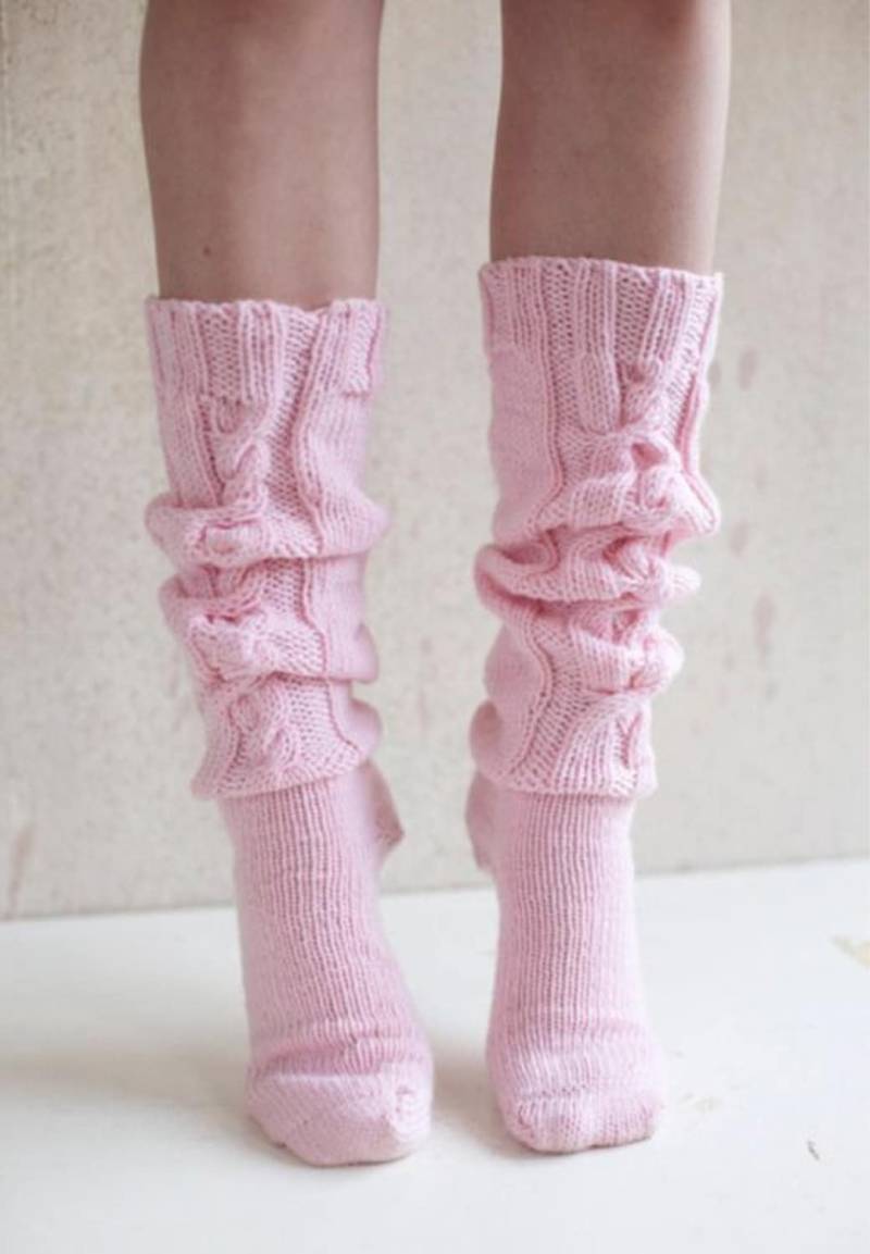 Kuschelige Socken Aus Merinowolle Mit Zopfmuster Kuschelige Socken Aus Merinowolle Mit Zopfmuster von lightbutterfly