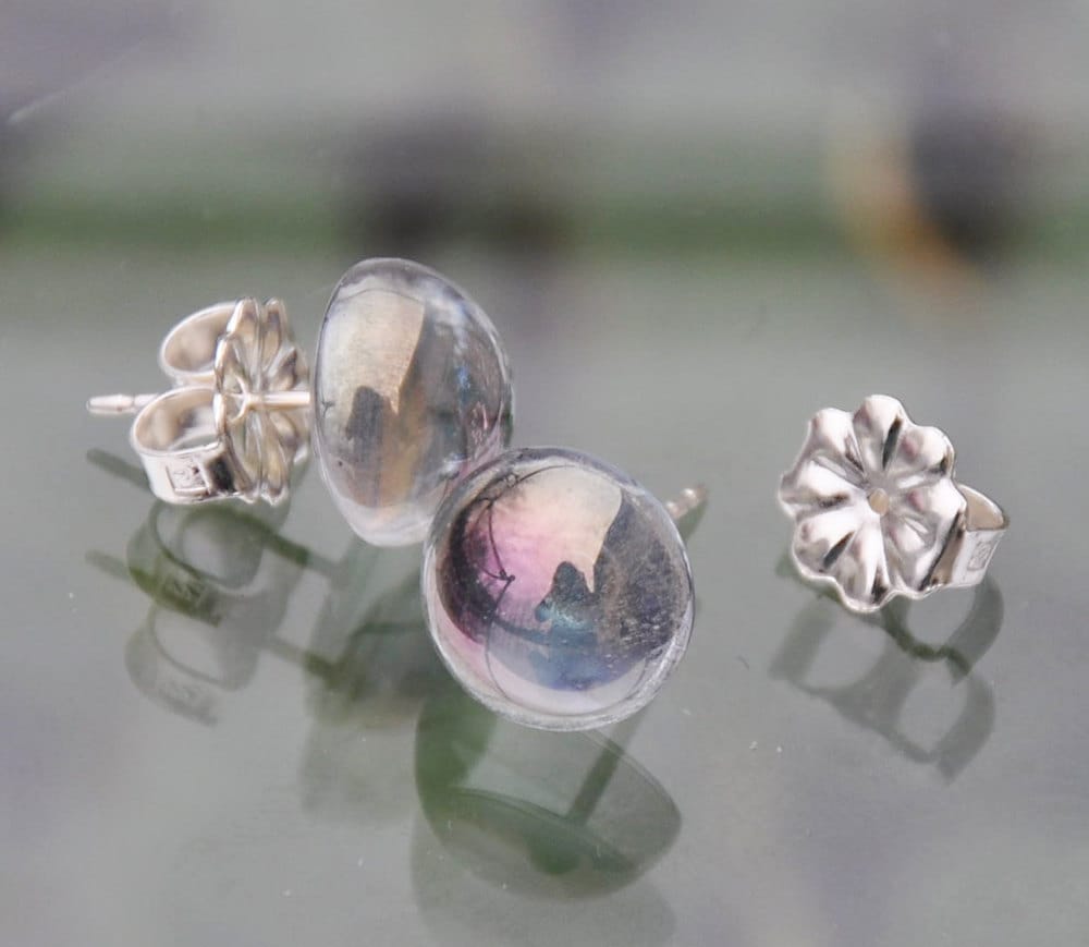 Irisierende Glas Und Sterling Ohrstecker von lightcurves