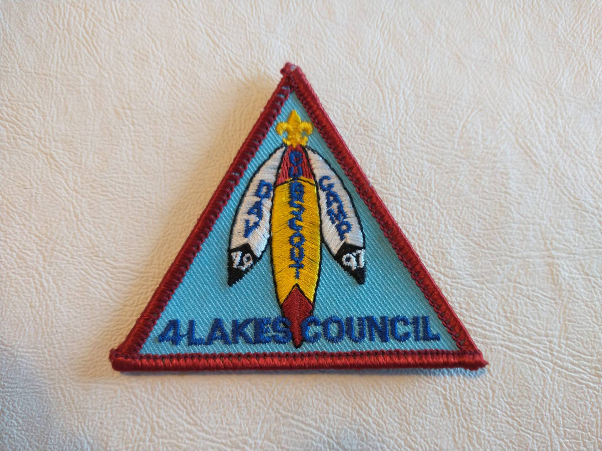 Vintage 4 Lakes Council Boy Scouts Patch 1997 Day Cubs Scout Camp von lighterairvintage