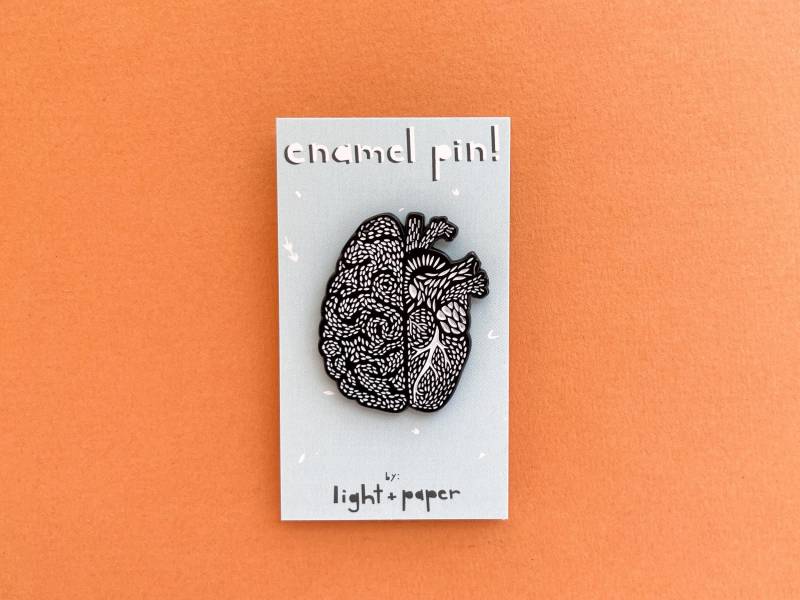 Herz Gehirn Anatomie Emaille Pin Herz Gehirn Anatomie Emaille Pin von lightpaper