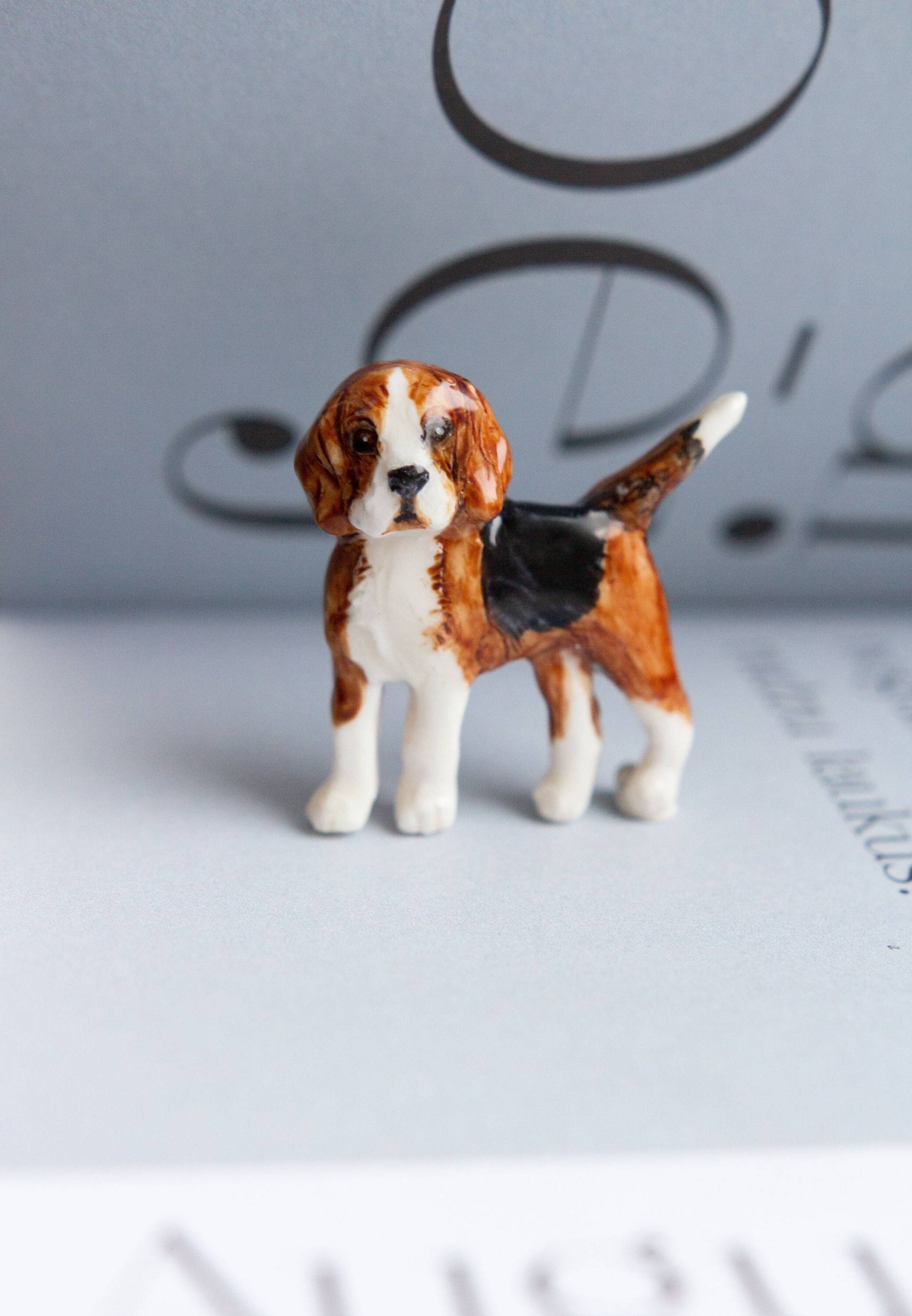 Beagle Hunde Brosche - Tricolor Pin, Handgefertigter Schmuck, Leichtes Geschenk Für Hundeliebhaber, Haustier-Denkmal, Süßes Welpen Porträt von liiberdesign