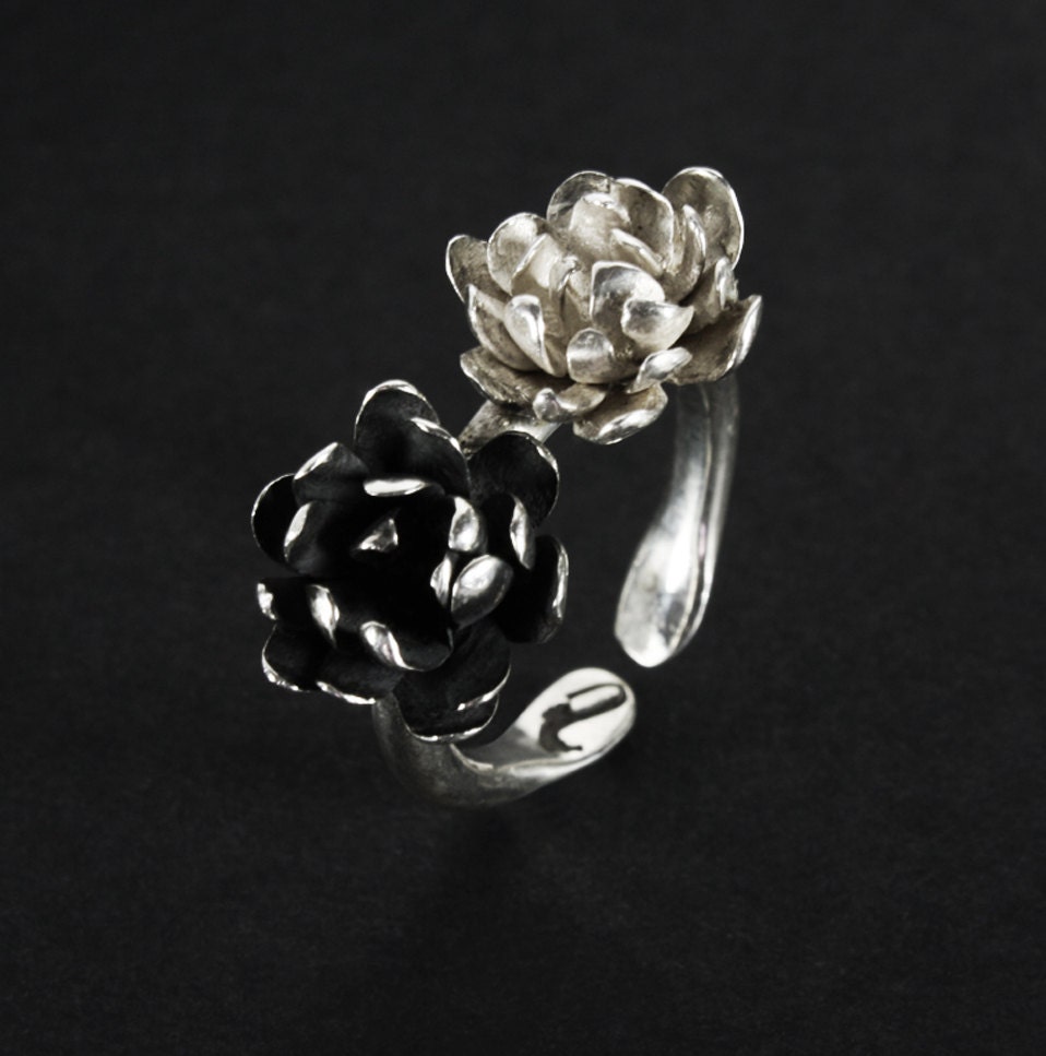 sterling Silber Lotus Verstellbar Ring Zweifarbig von likhomanova