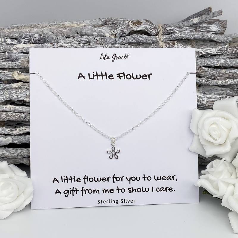 925 Sterling Silber Niedliche Mini Blumen Halskette - Geschenk Für Sie Damen Mädchen Zierliche Erschwingliche Luxus Geburtstag Weihnachtsschmuck von lilagracejewellery
