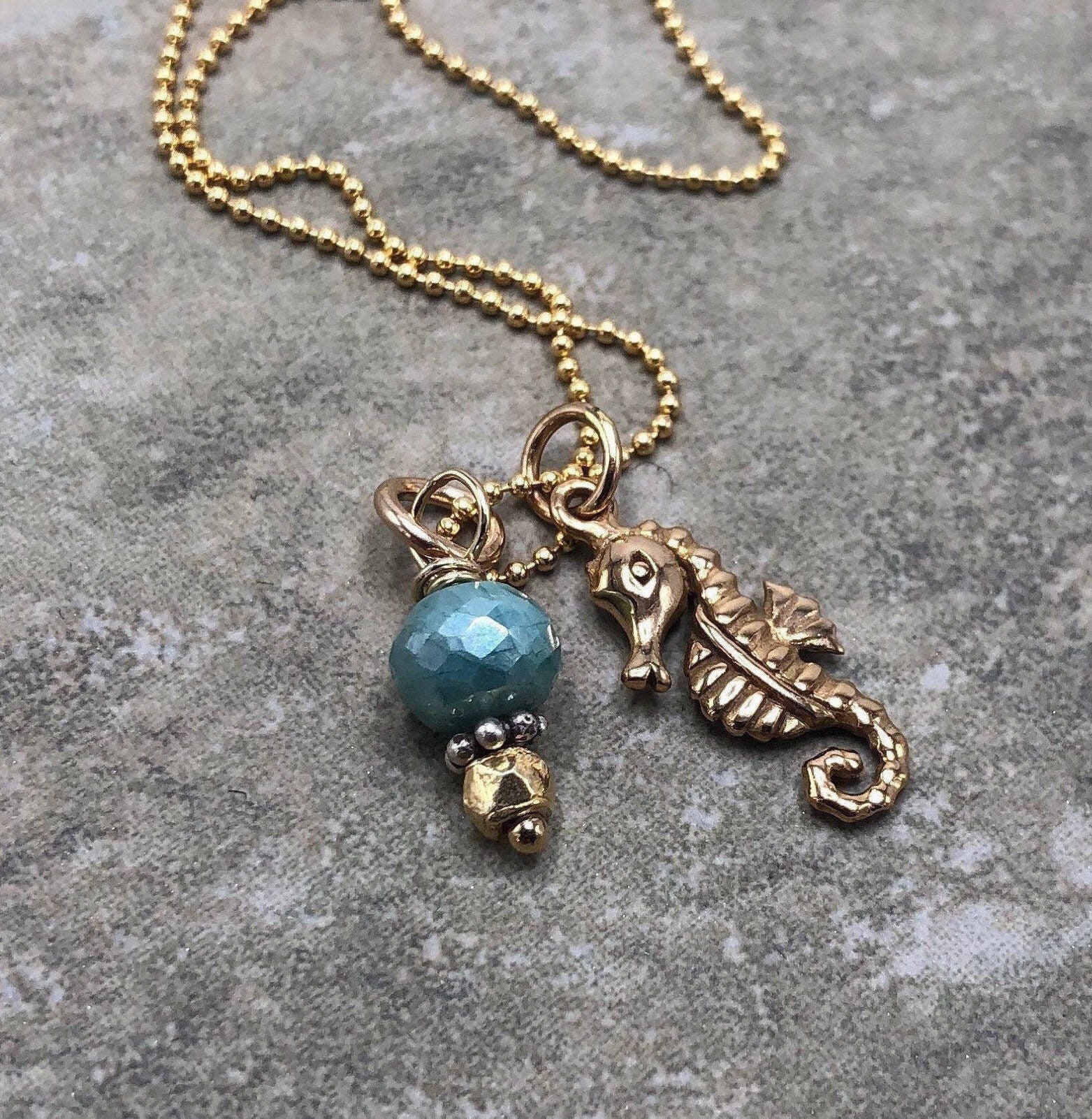 Under The Sea - Mondstein Und 14K Gold Filled Halskette Under The Sea - Mondstein Und 14K Gold Filled Halskette von lilikoidesign