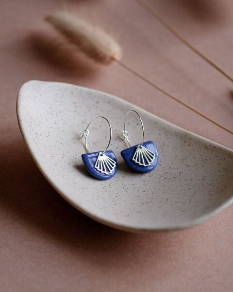 lille mus Creolen 'Halbkreis Fächer' aus Porzellan und 925 Silber / vergoldet von lille mus