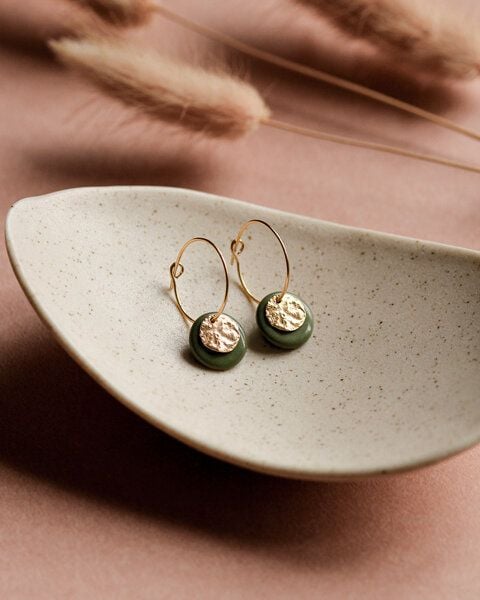 lille mus Creolen 'Mondplättchen' aus Porzellan und 925 Silber / vergoldet von lille mus