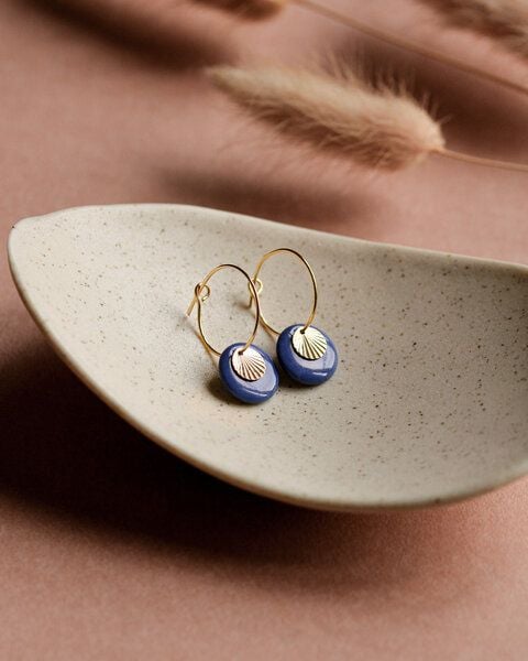 lille mus Creolen 'Sonnenplättchen' aus Porzellan und 925 Silber / vergoldet von lille mus