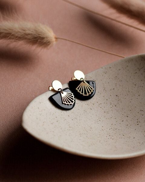 lille mus Ohrstecker 'Halbkreis Fächer' aus Porzellan und 925 Silber / vergoldet von lille mus