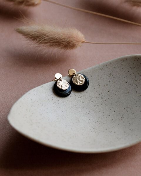 lille mus Ohrstecker 'Mondplättchen' aus Porzellan und 925 Silber / vergoldet von lille mus