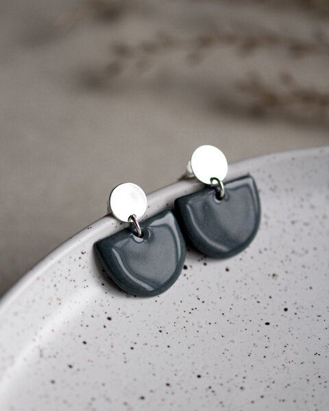 lille mus Ohrstecker 'Porzellanplätchen Halbkreis' von lille mus