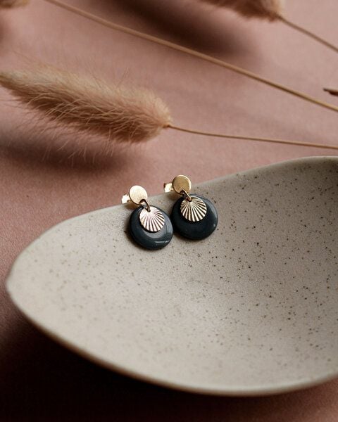 lille mus Ohrstecker 'Sonnenplättchen' aus Porzellan und 925 Silber / vergoldet von lille mus