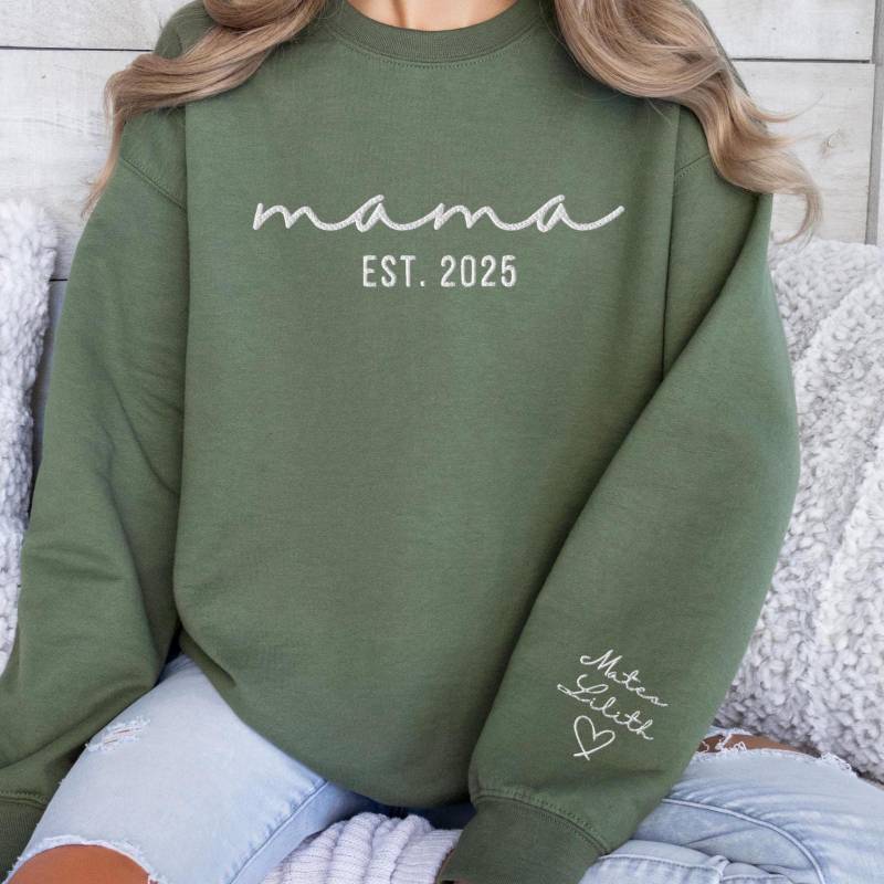 Bestickter Pullover Personalisiertes Mama Sweatshirt Namen Kinder Auf Ärmeln Personalisierbare Jahreszahl Geburtsjahr Muttertag von lillegrintshop